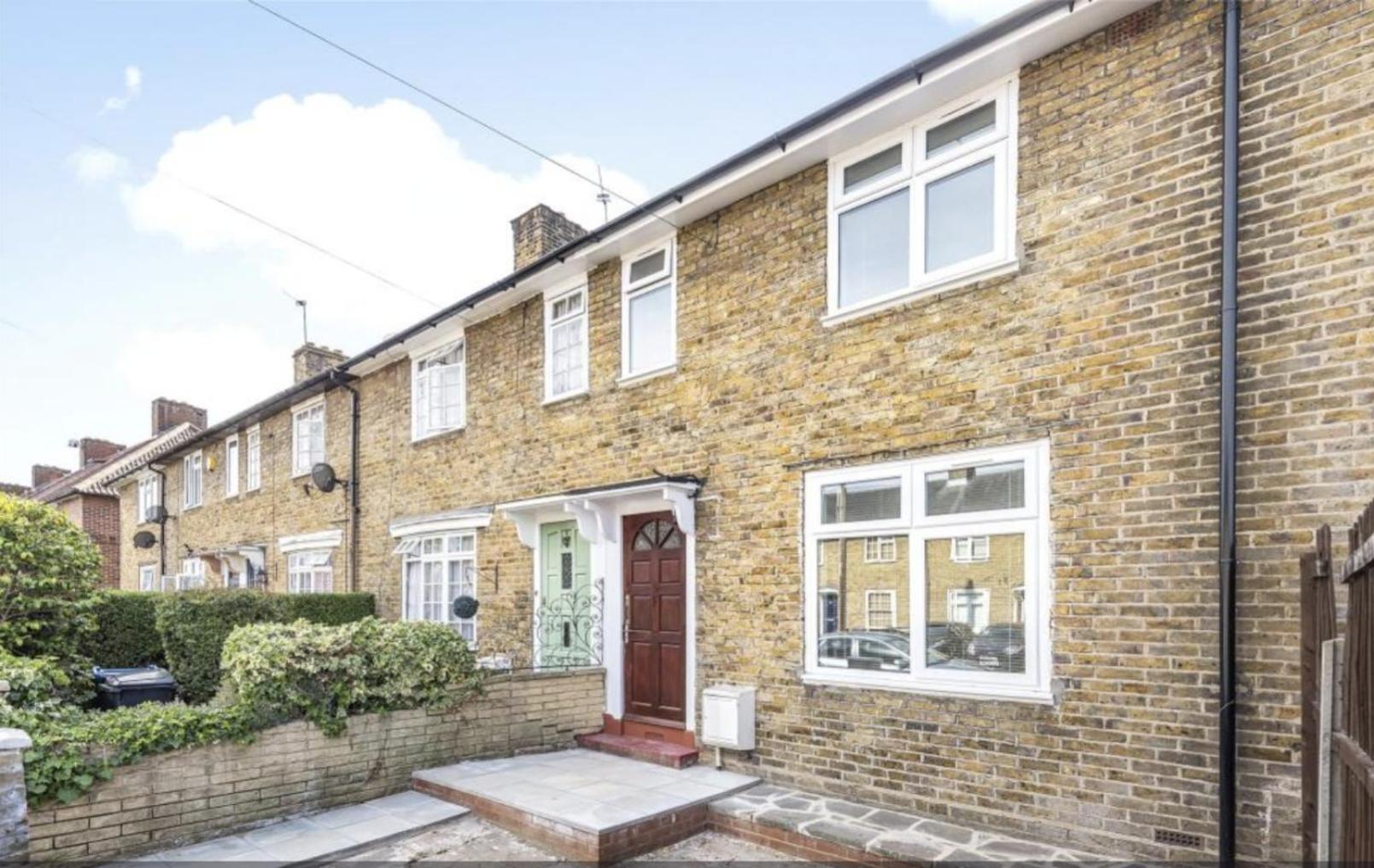 Fantastic 3-Bedroom House In London Morden  外观 照片